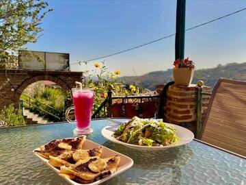 Фотографии Гостевой дом Burji Guest House г. Сигнахи (Грузия) №3 Фото Гостевой дом Burji Guest House г. Сигнахи 3