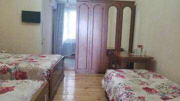 Фото номера Четырехместный номер с ванной комнатой Гостевой дом Guest House Maria г. Сигнахи 7
