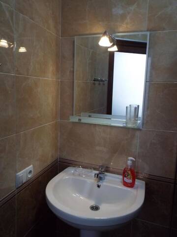 Фото номера Двухместный номер Делюкс с 1 кроватью Гостевой дом Guesthouse Fatima г. Сигнахи 4