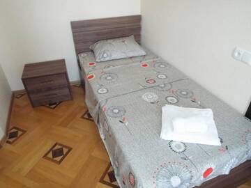 Фото номера Трехместный номер с ванной Гостевой дом Guesthouse Fatima г. Сигнахи 6