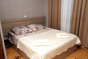 Фото номера Двухместный номер Делюкс с 1 кроватью Гостевой дом Guesthouse Fatima г. Сигнахи 2