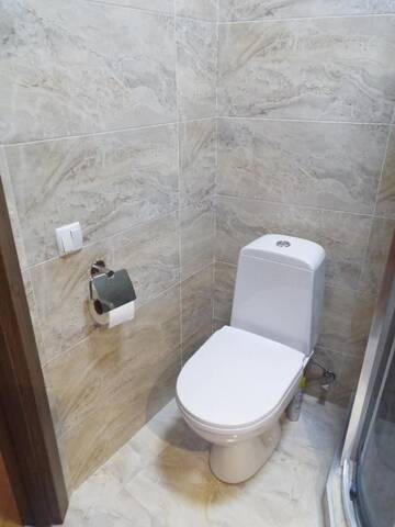 Фото номера Трехместный номер с ванной Гостевой дом Guesthouse Fatima г. Сигнахи 2
