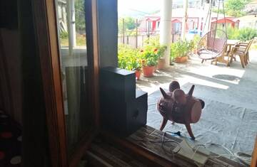 Фото номера Семейный номер с общей ванной комнатой Гостевой дом Guest House Alazani Valley г. Сигнахи 3