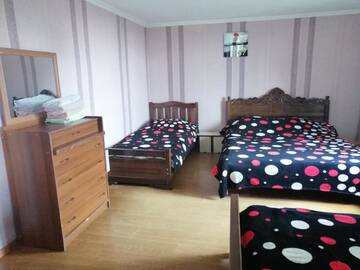 Фото номера Семейный номер с общей ванной комнатой Гостевой дом Guest House Alazani Valley г. Сигнахи 7