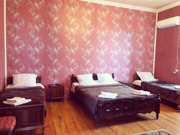 Фото номера Четырехместный номер Гостевой дом Guest house Evdoshvili St N5 г. Сигнахи 2