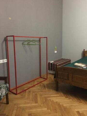 Фото номера Трехместный номер с ванной комнатой Гостевой дом LiBe Guest House г. Сигнахи 26