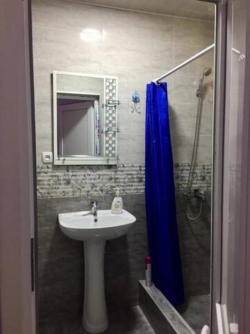 Фото номера Двухместный номер Делюкс с 1 кроватью и ванной Гостевой дом Guest House Irma г. Сигнахи 3