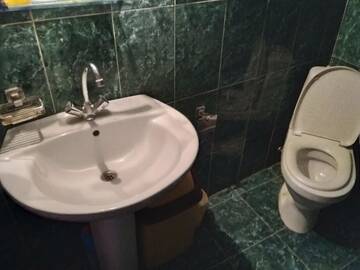 Фото номера Двухместный номер с 1 кроватью Гостевой дом Goga Guesthouse г. Сигнахи 2
