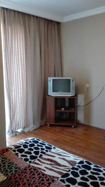 Фото номера Двухместный номер с 1 кроватью и балконом Гостевой дом Goga Guesthouse г. Сигнахи 8