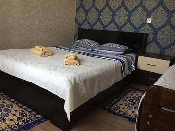 Фото номера Трехместный номер с собственной ванной комнатой Гостевой дом Guest House Loza г. Сигнахи 3