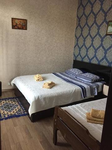 Фото номера Трехместный номер с собственной ванной комнатой Гостевой дом Guest House Loza г. Сигнахи 5