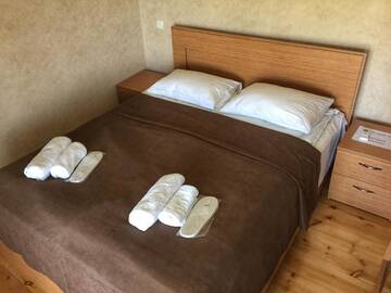 Фото номера Двухместный номер с 1 кроватью и балконом Гостевой дом Guest House Maradona г. Сигнахи 25