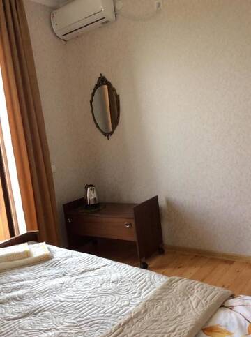 Фото номера Двухместный номер Делюкс с 1 кроватью и душем Гостевой дом GUEST HOUSE DAVID г. Сигнахи 16