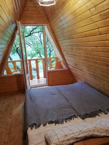 Фото номера Шале с одной спальней Шале Wood House г. Сигнахи 6